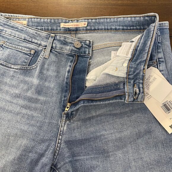 NWT Levis 21 High Rise Skinny Women's Jeans in Soho Way - Light Wash new - Picture 10 of 16